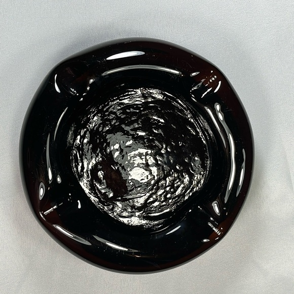Vintage Handmade Art Glass Ashtray - Picture 3 of 6